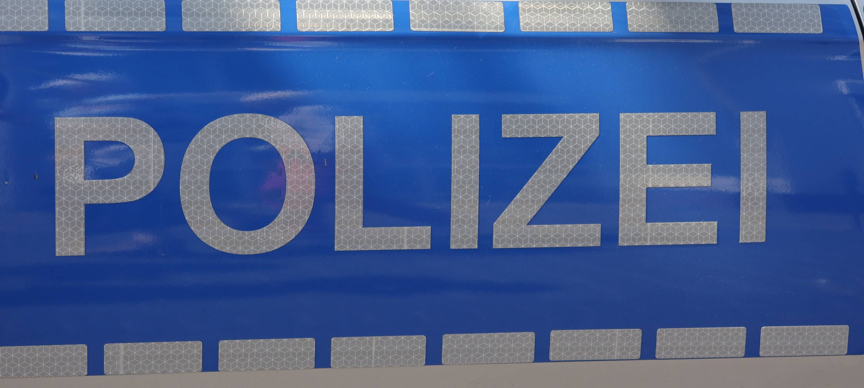Inselfest in Zündorf: Polizisten bei Kontrolle angegriffen