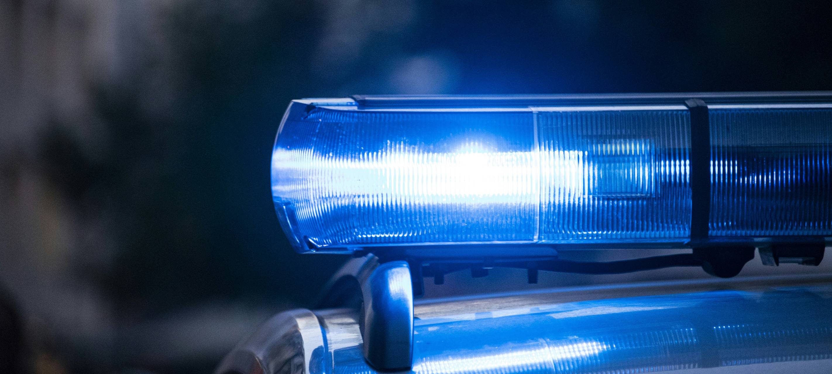 Lkw-Fahrer schwer verletzt - Polizei sucht Zeugen